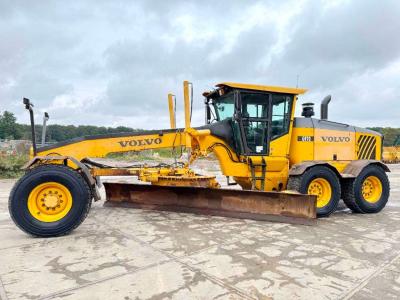 Volvo G970 - 5.5 Meter Blade / EPA Certified vendida por Boss Machinery