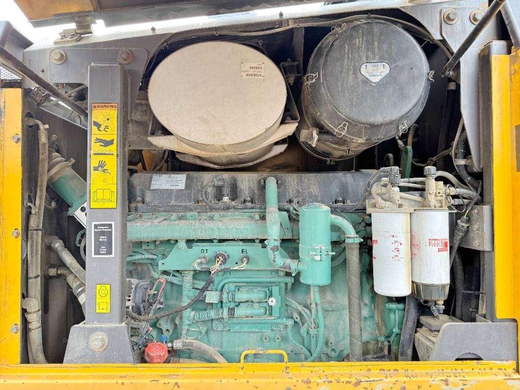 Volvo G970 - 5.5 Meter Blade / EPA Certified Foto 16