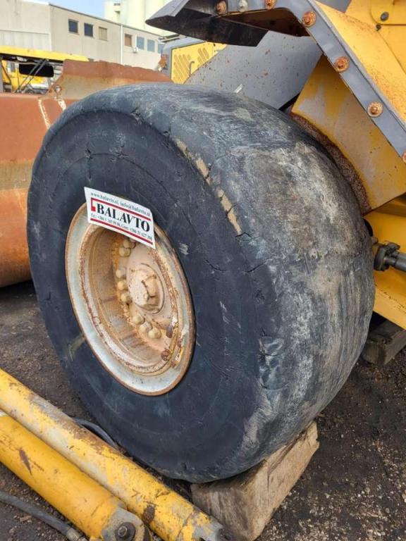 Volvo rims VOE11020575 for Volvo L110E, L120C, L120D, L120E Foto 1