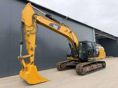 Caterpillar 329E L - NEW CHAINS AND TRACKS vendida por Smitma B.V.