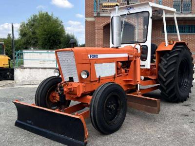 Ford 5600 4X2 vendida por Massucco T. Srl