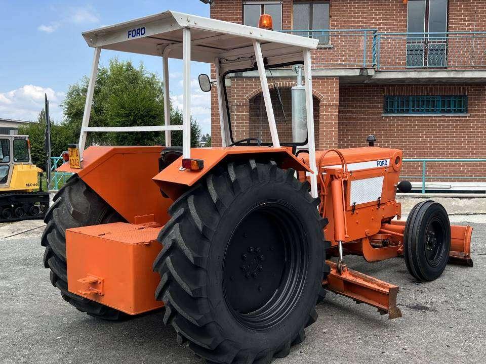 Ford 5600 4X2 Foto 12