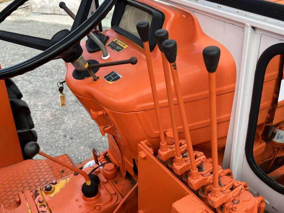 Ford 5600 4X2 Foto 8