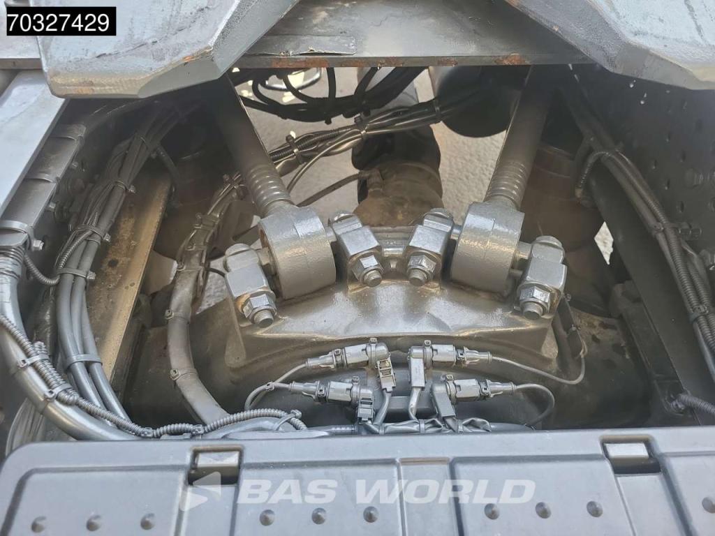 Mercedes Actros 1851 4X2 BigSpace 2x Tanks Standklima Foto 13