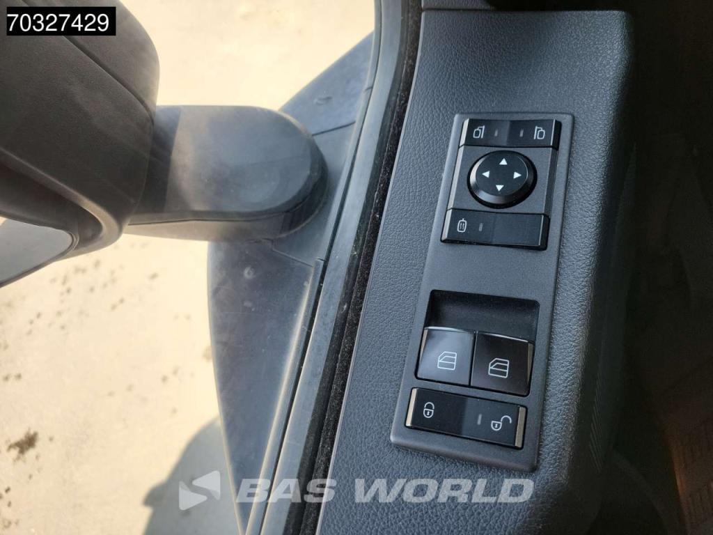 Mercedes Actros 1851 4X2 BigSpace 2x Tanks Standklima Foto 27
