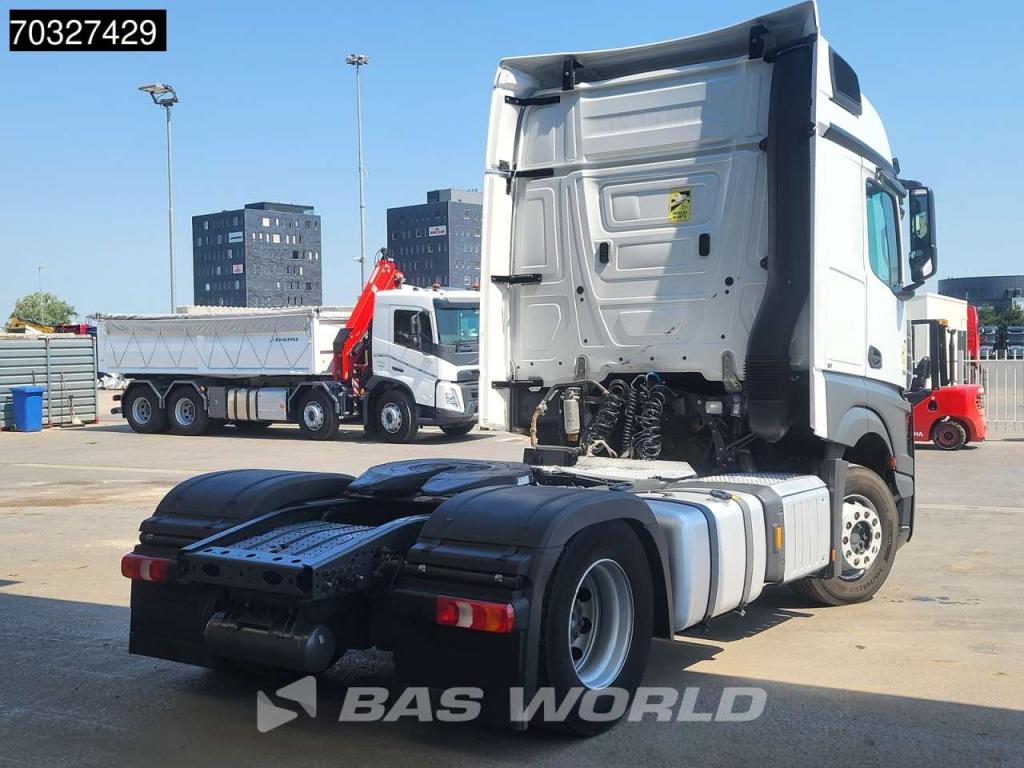 Mercedes Actros 1851 4X2 BigSpace 2x Tanks Standklima Foto 6
