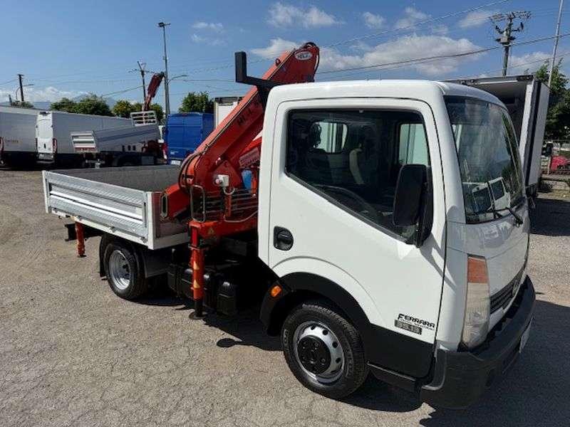Nissan cabstar 35.13 Foto 2