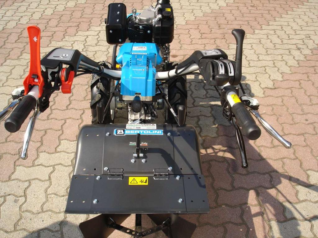 Bertolini 407 S - MOTORE EMAK DIESEL Foto 11