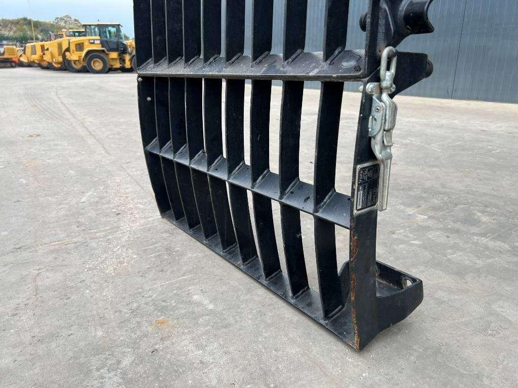 Caterpillar M313D / M315D / M316D / M318D / M322D / M325D Foto 3