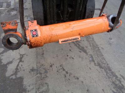 Pistón de rotación de la cuchara para Doosan - Daewoo Mega 500 vendida por PRV Ricambi Srl