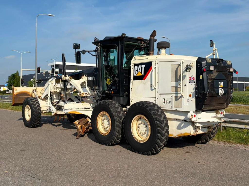 Caterpillar 120M2 Foto 3