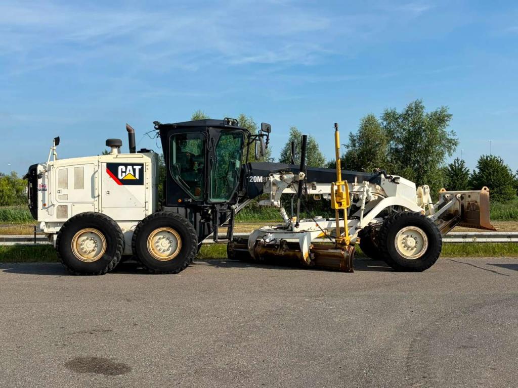 Caterpillar 120M2 Foto 6