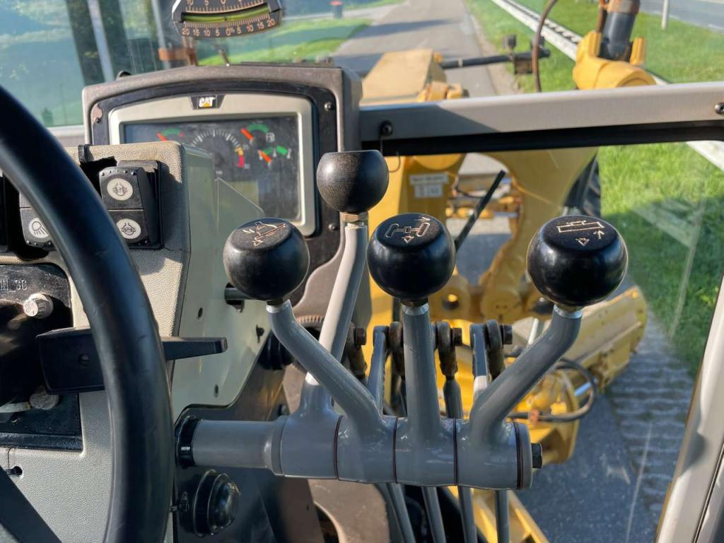 Caterpillar 140k Foto 23