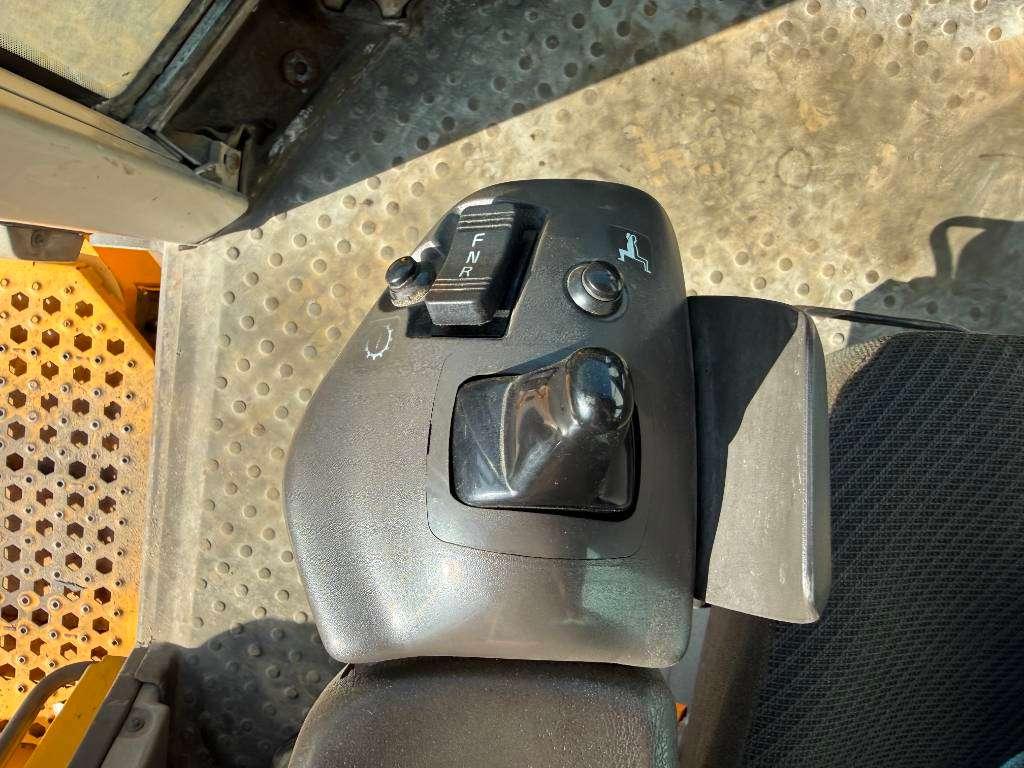 Volvo L150H - CDC Steering / Automatic Greasing Foto 10