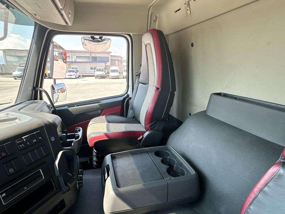 Volvo FMX420 4x4 Foto 17
