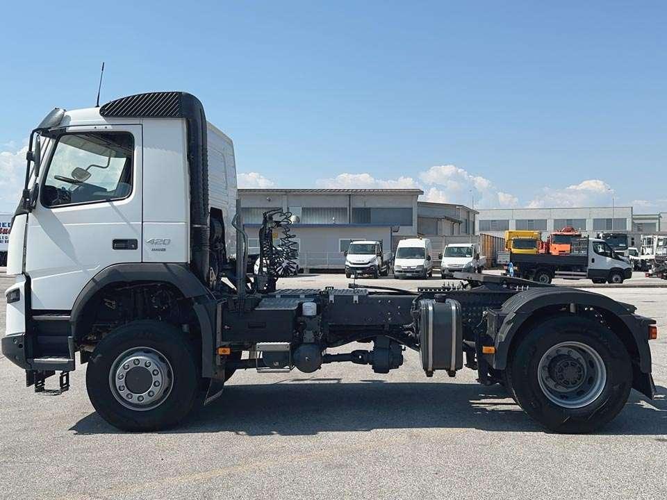 Volvo FMX420 4x4 Foto 2