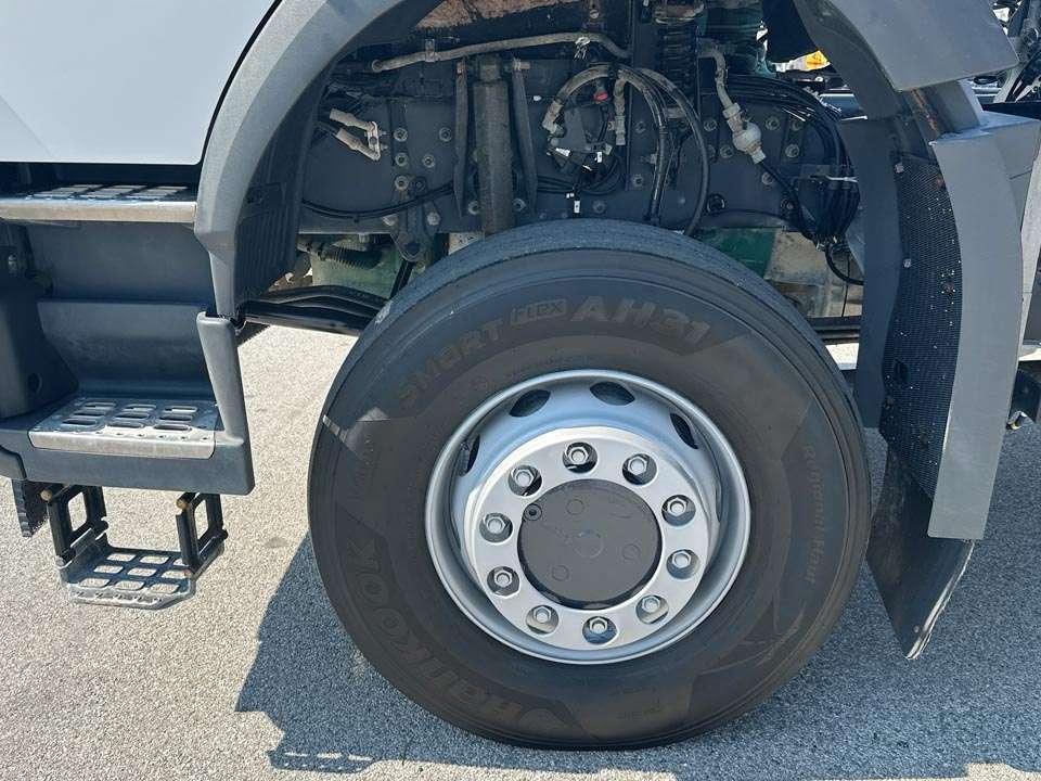 Volvo FMX420 4x4 Foto 4
