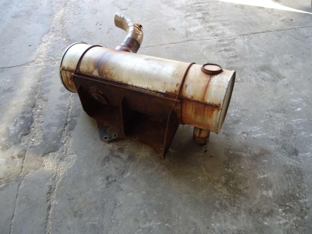 Silenciador para New Holland E385B Foto 2