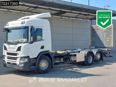 Scania P500 P 6X2 2500kg Ladebordwand BDF Lift+steering axle Retarder Automatic Euro 6 vendida por BAS World B.V.
