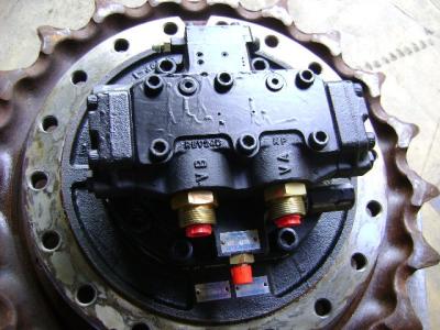Motor de tracción para New Holland E 385 vendida por PRV Ricambi Srl