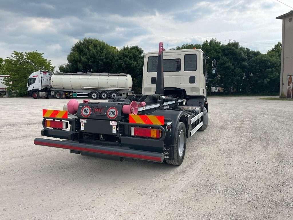 Iveco EUROCARGO 120E22 SCARRABILE Foto 4