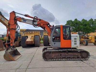 Hitachi ZX135US vendida por Aertssen Trading
