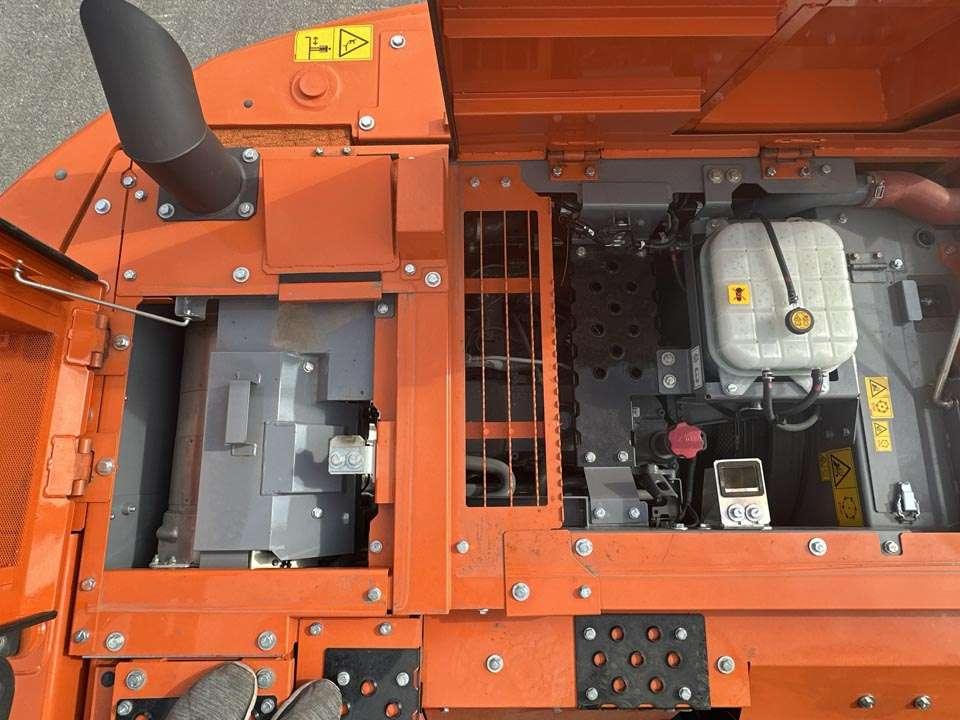 Hitachi ZX225USLC-7 Foto 12