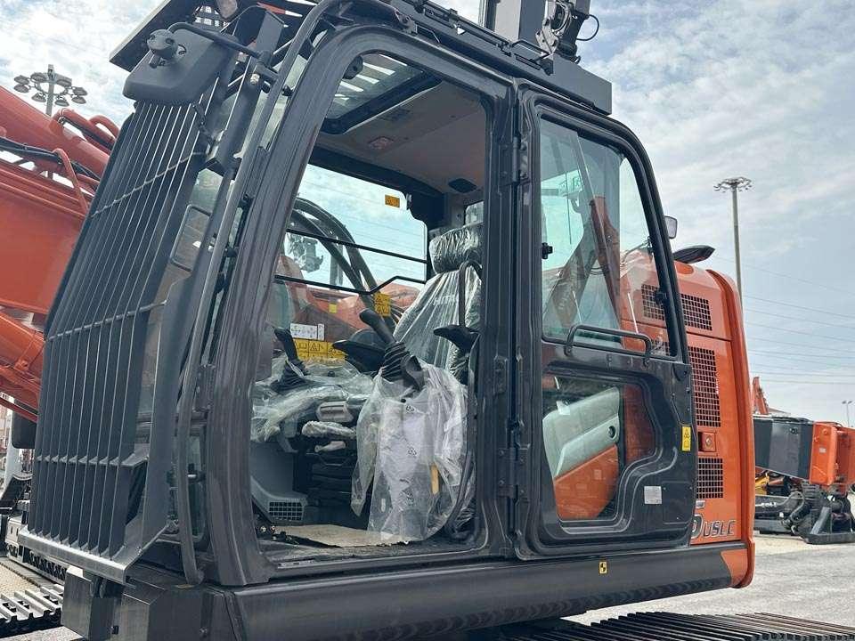 Hitachi ZX225USLC-7 Foto 14
