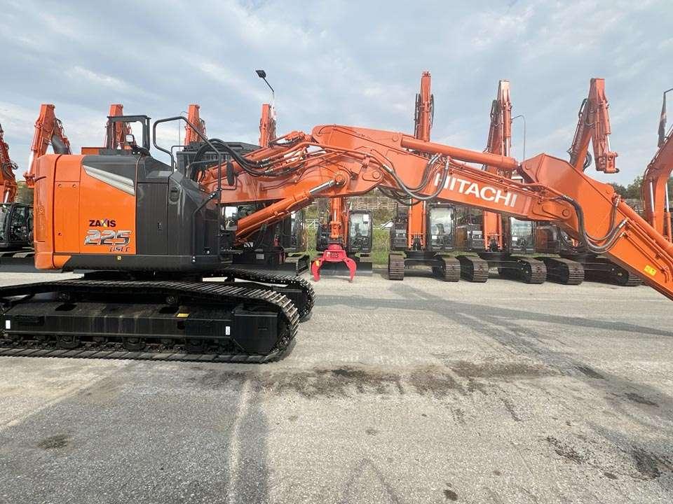 Hitachi ZX225USLC-7 Foto 23