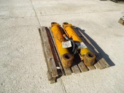 Cilndro de levantamiento para Fiat Allis FL9 vendida por OLM 90 Srl