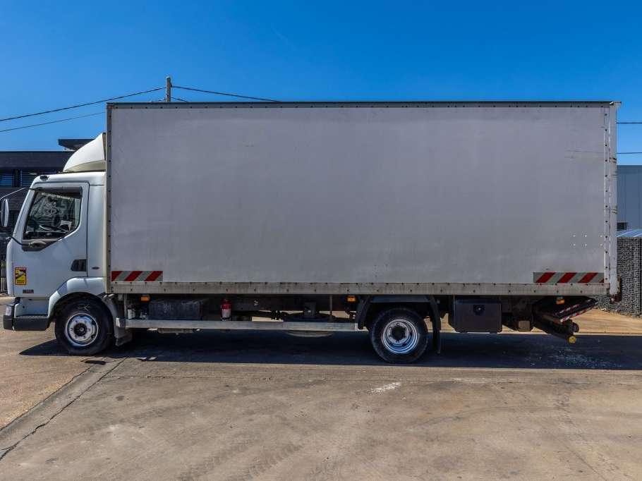 Renault MIDLUM 180 DCI Foto 2