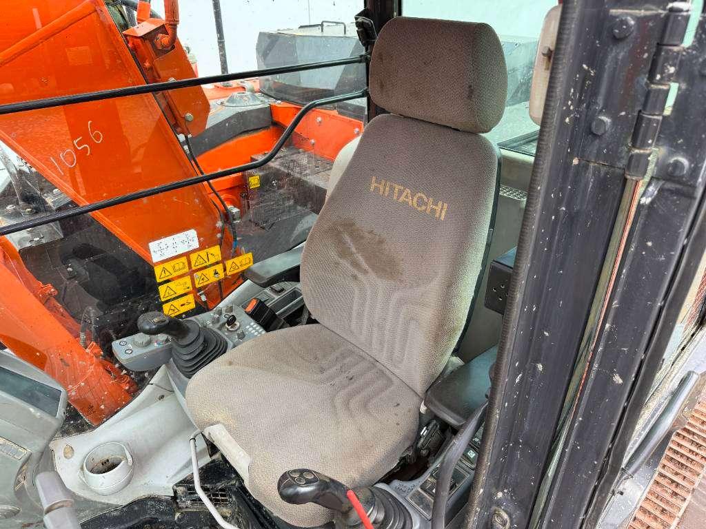 Hitachi ZX135US-6 - Quick Coupler / Hammer Lines Foto 8
