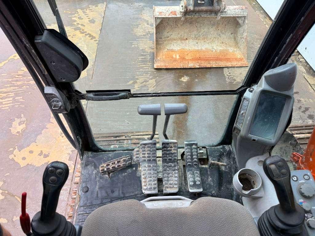 Hitachi ZX135US-6 - Quick Coupler / Hammer Lines Foto 9