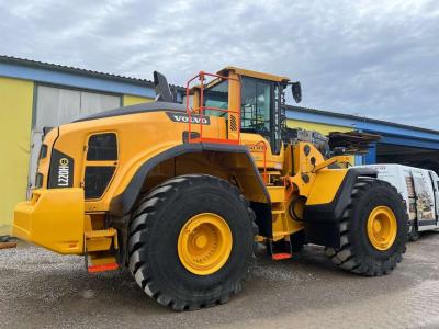 Volvo L220H vendida por Balavto