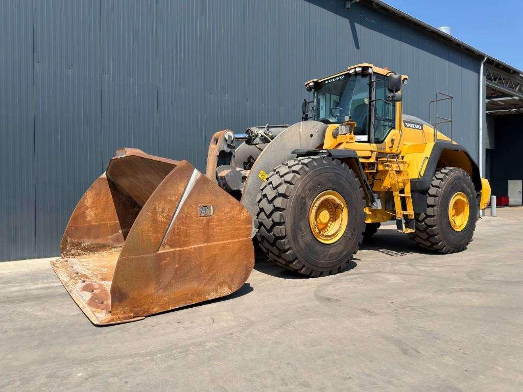 Volvo L250H Foto 1