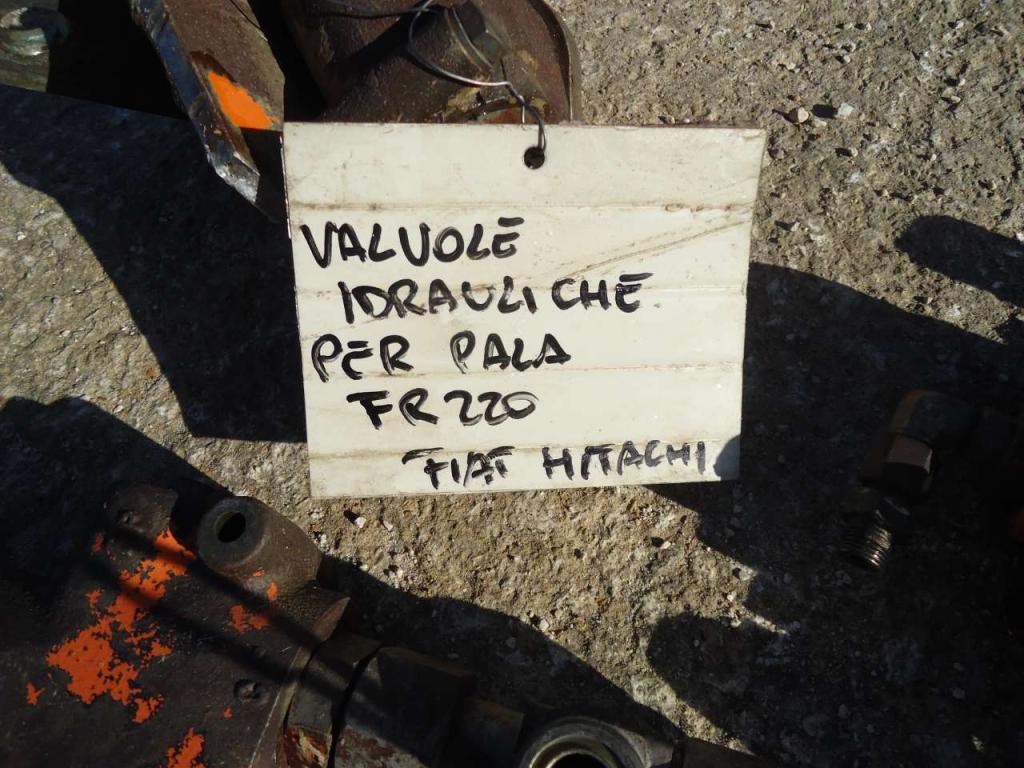 Válvula hidráulica para Fiat Hitachi FR220 Foto 2