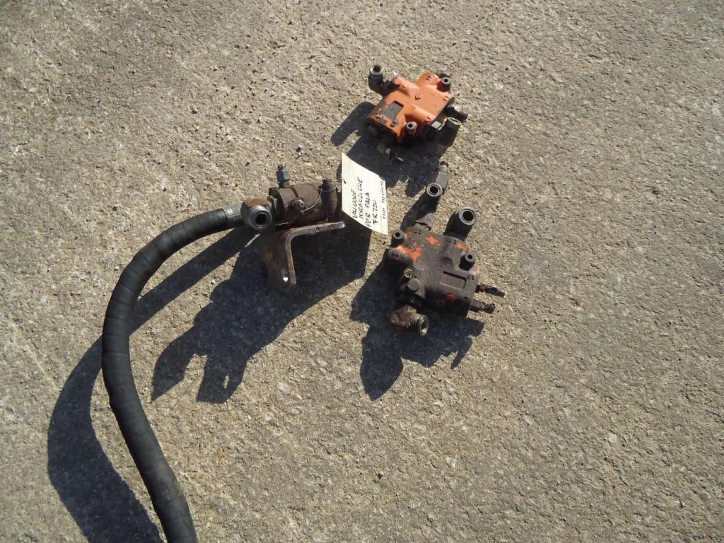Válvula hidráulica para Fiat Hitachi FR220 Foto 3