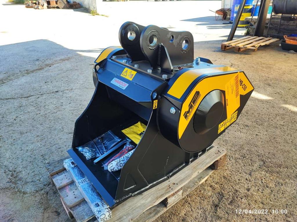 MB CRUSHER C50 Foto 1