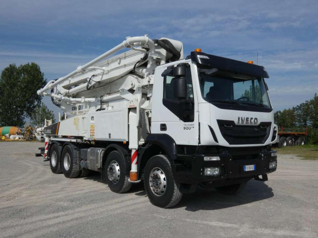 Iveco TRAKKER 500 Foto 3