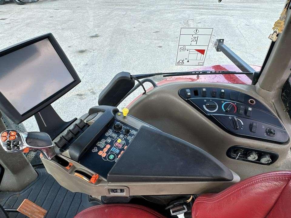 Case Magnum 380 CVX Foto 16