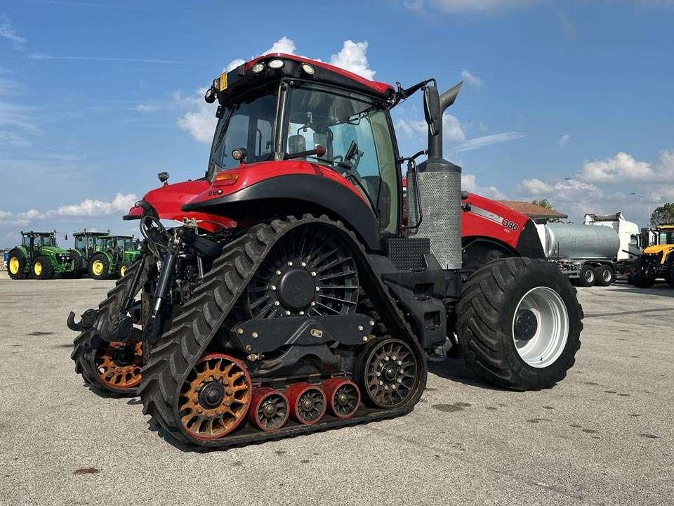 Case Magnum 380 CVX Foto 22