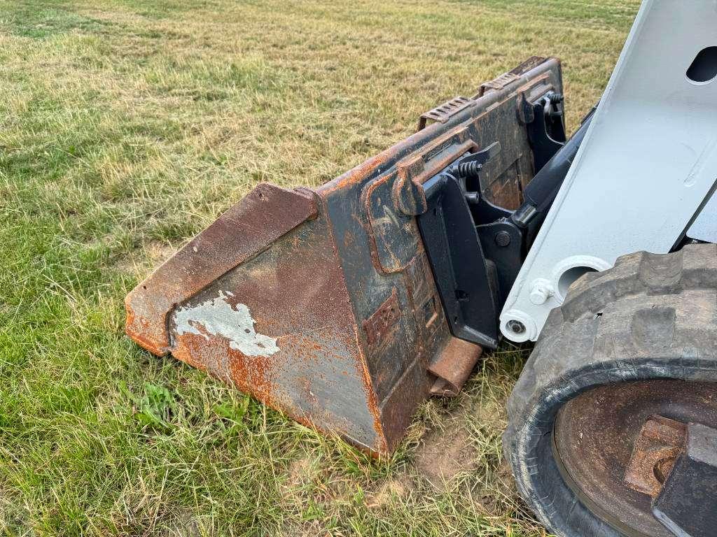 Bobcat T590 - Track Loader / Closed Cab Foto 16