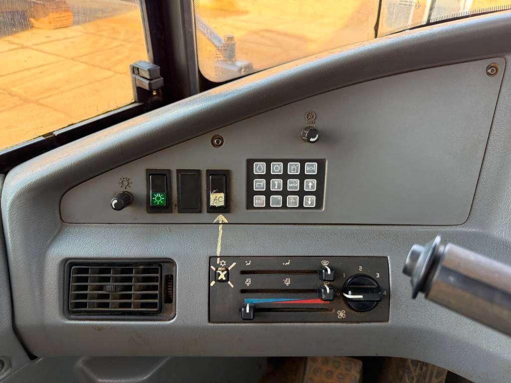 Volvo A25E - Airco / Camera / Heated Seat Foto 10