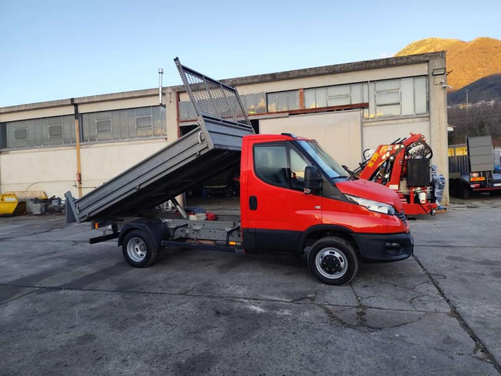 Iveco DAILY 35-120 Foto 19