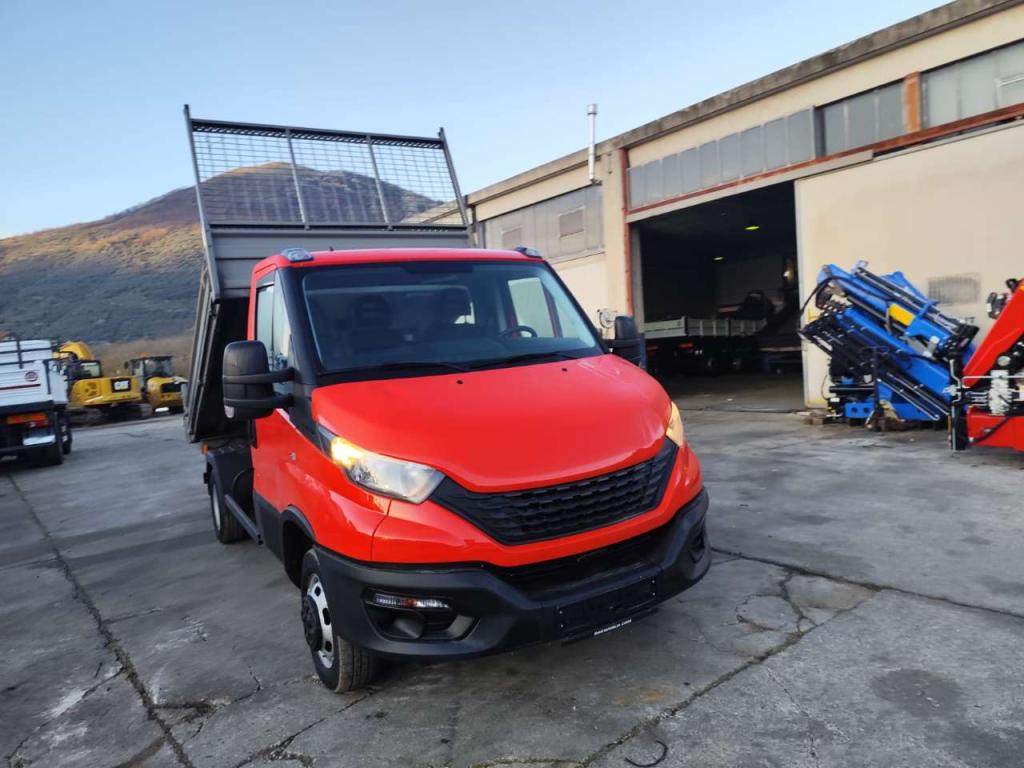 Iveco DAILY 35-120 Foto 25