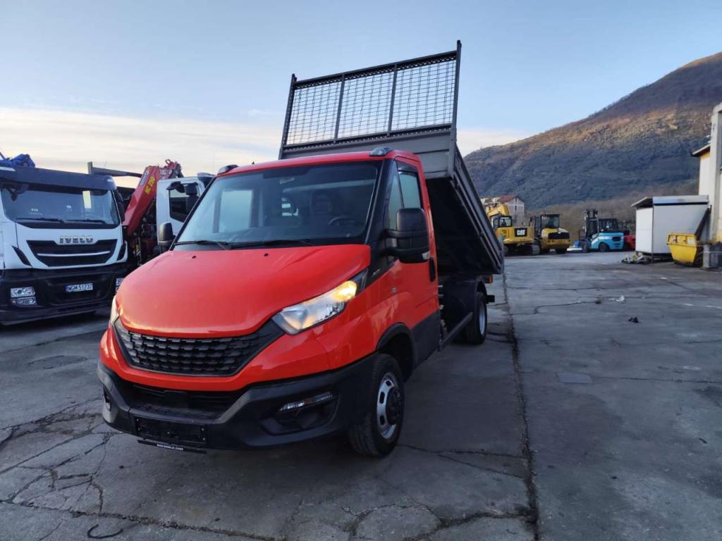 Iveco DAILY 35-120 Foto 29
