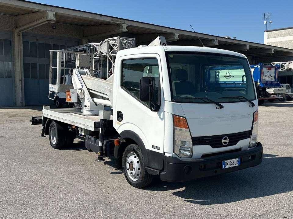 Nissan 35.11 MX 170 Foto 17