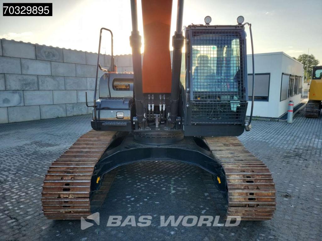 Hitachi ZX220 LC-5G Foto 10