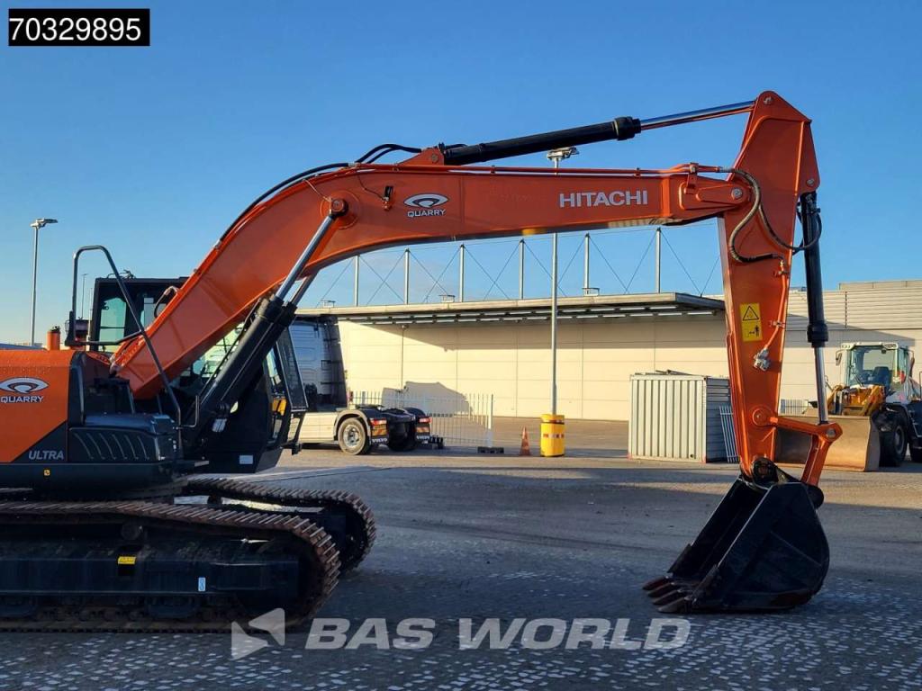 Hitachi ZX220 LC-5G Foto 9