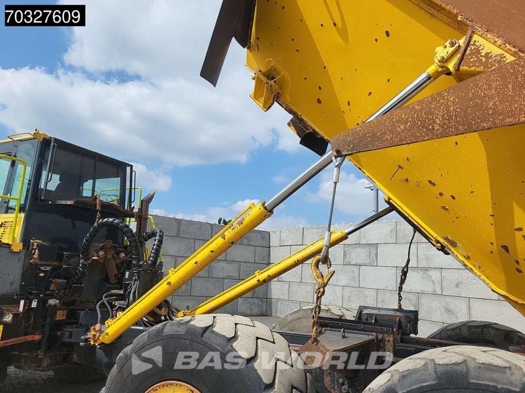 Komatsu HM300-3 Foto 10